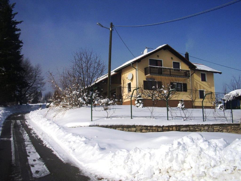 דירות רקוביצה House Petra מראה חיצוני תמונה